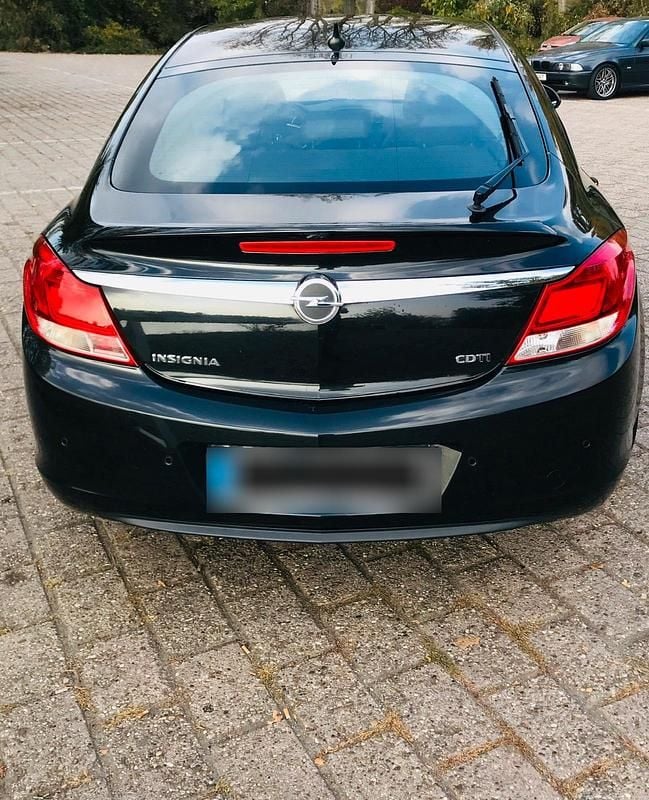 Gebraucht Opel Insignia Innovation 163 PS (119 kW) 2011 Schwarz Limousine