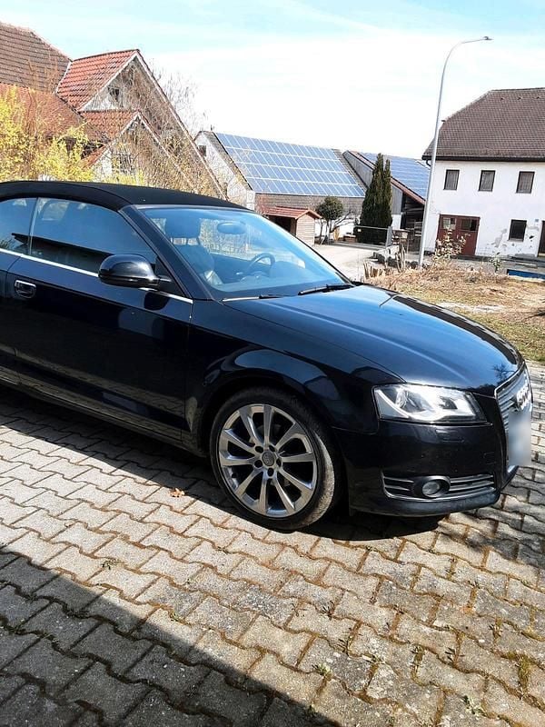 Gebraucht Audi A3 140 PS (102 kW) 2024 Schwarz Cabrio