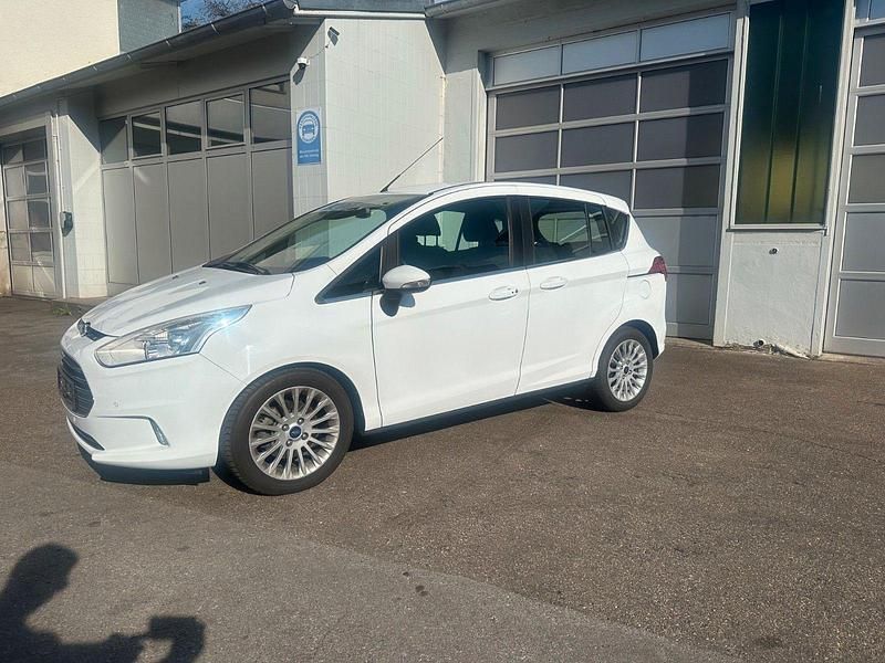 Weiß Gebraucht 2013 Ford B-MAX Titanium Van / Kleinbus | 9.500 € (Teuer) - Bild 1/4