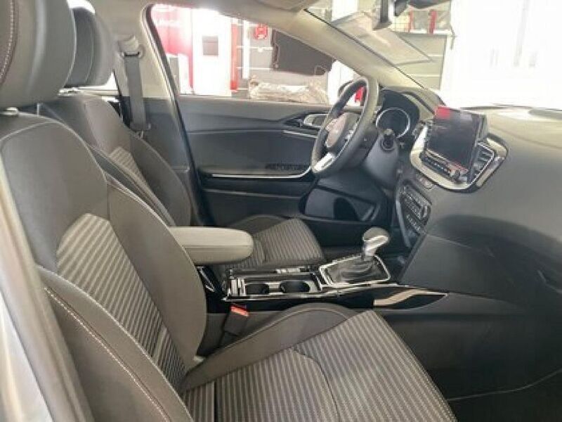 Gebraucht Kia Ceed Sportswagon Spirit 105 PS (77 kW) 2023 Silber Kombi