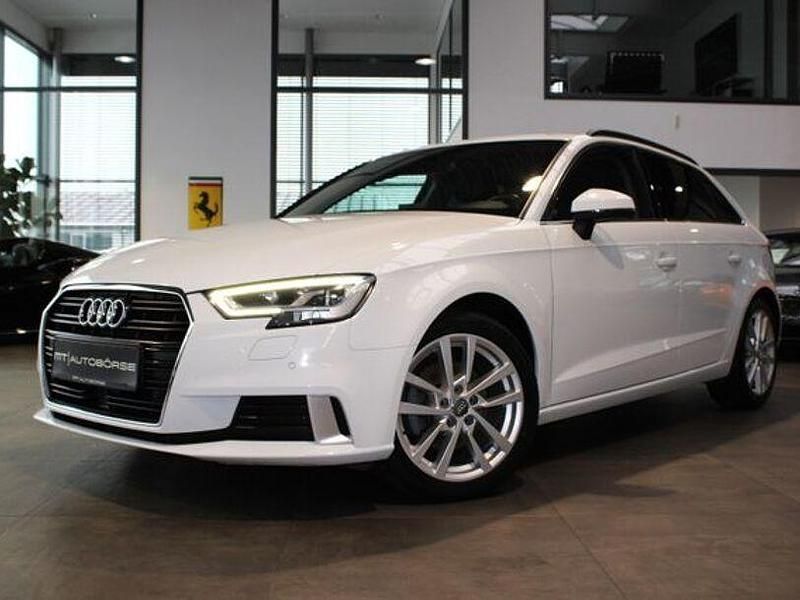 Gebraucht Audi A3 Sport 150 PS (110 kW) 2017 Weiß Limousine