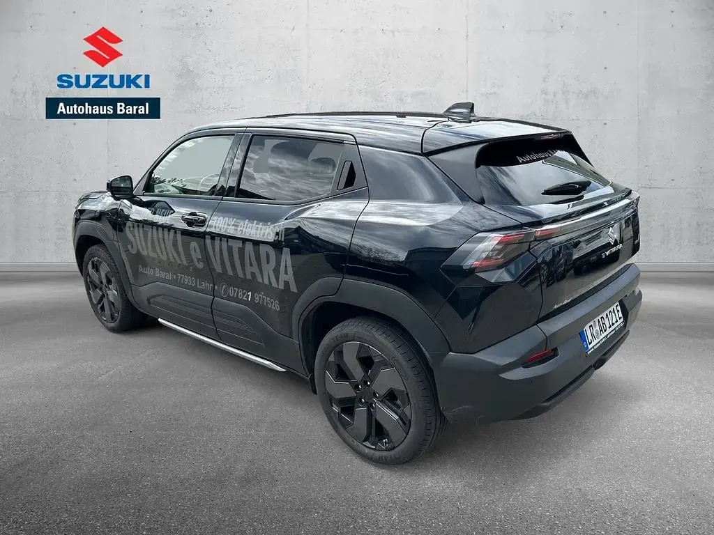 Gebraucht Suzuki e-Vitara Comfort+ 135 kW (184 PS) 2026 Schwarz SUV