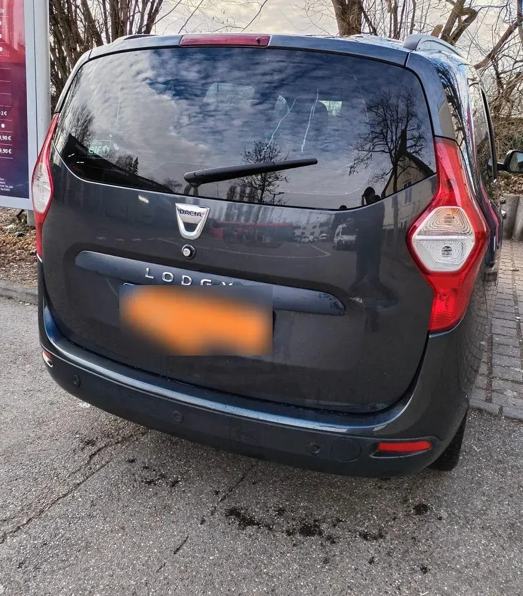 Gebraucht Dacia Lodgy Celebration 116 PS (85 kW) 2013 Grau Van / Kleinbus