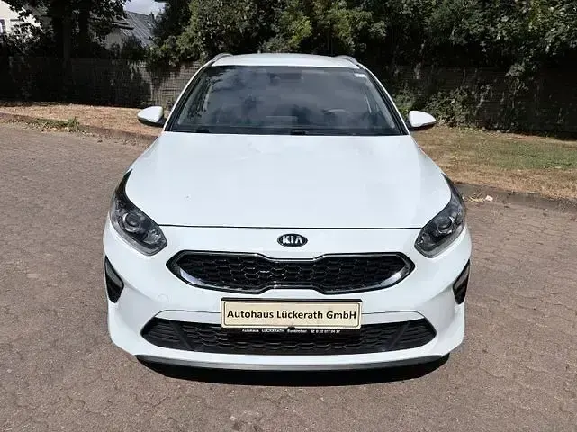 Gebraucht Kia Ceed Sportswagon Vision 140 PS (102 kW) 2019 Casa weiß uni Kombi
