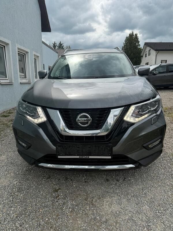 Grau Gebraucht 2019 Nissan X-Trail 360º SUV | 16.499 € (Guter Preis) - Bild 1/4