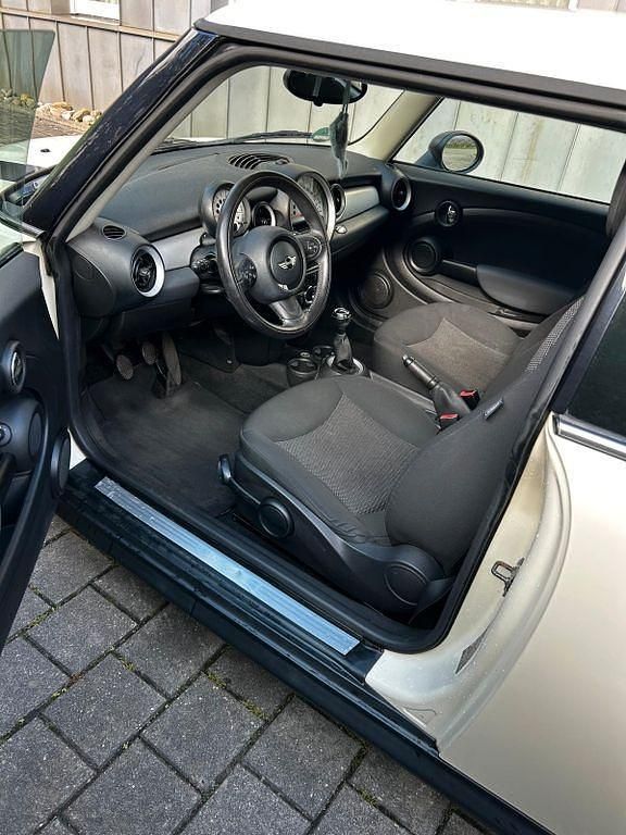 Gebraucht Mini ONE 98 PS (72 kW) 2011 Beige Kleinwagen
