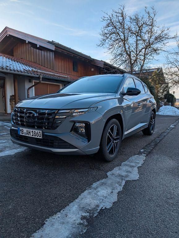 Grau Gebraucht 2021 Hyundai Tucson N Line SUV | 26.700 € (Fairer Preis) - Bild 1/4