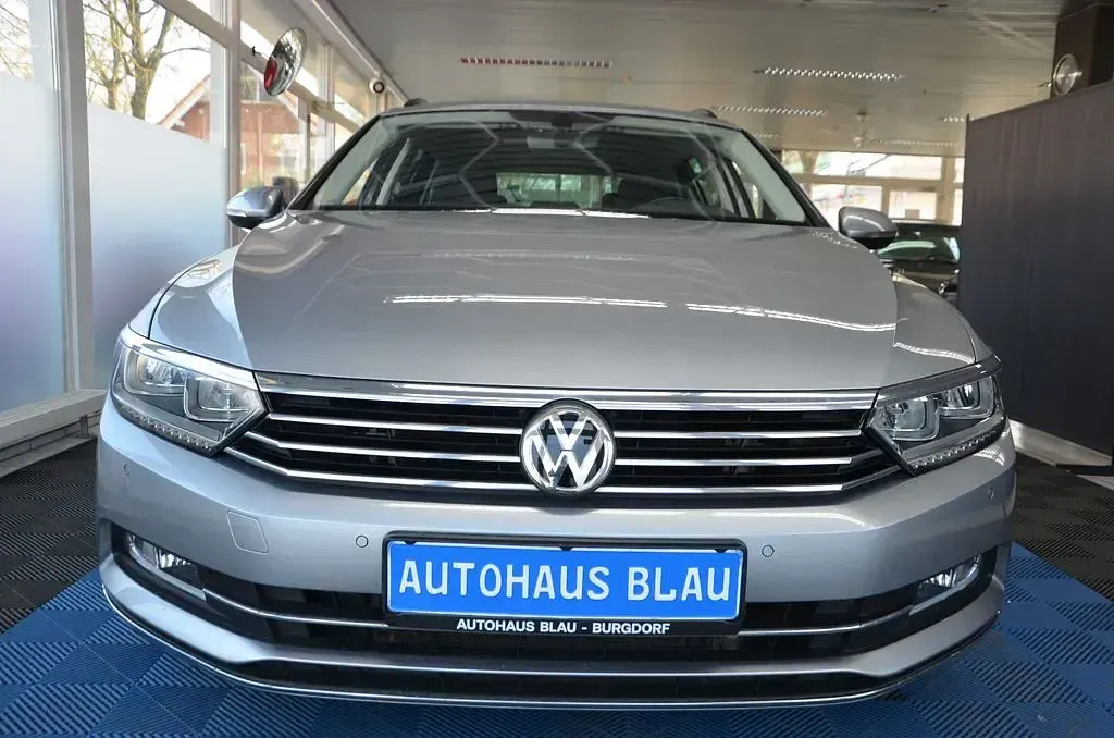 Gebraucht VW Passat 190 PS (139 kW) 2019 Silber Kombi