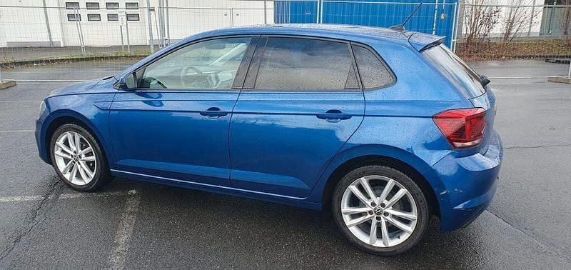 Gebraucht VW Polo Highline 95 PS (69 kW) 2021 Blau Kleinwagen