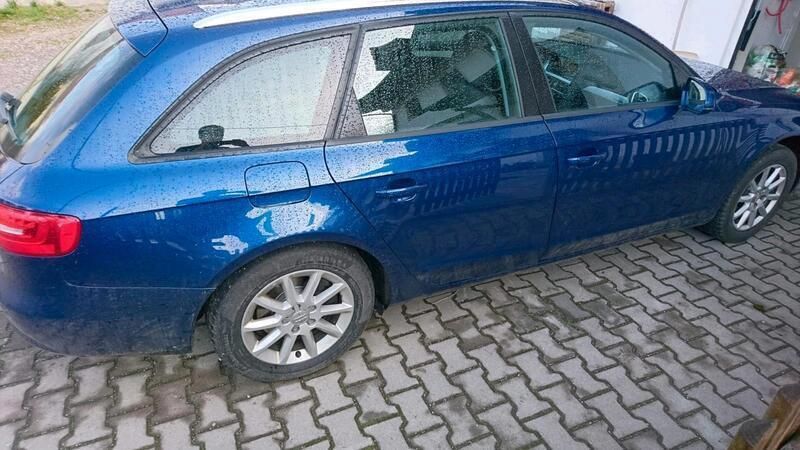 Blau Gebraucht 2015 Audi A4 Kombi | 14.000 € (Fairer Preis) - Bild 1/4
