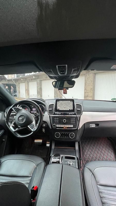 Rot Gebraucht 2019 Mercedes GLE350 Coupé | 39.400 € (Superpreis) - Bild 1/4