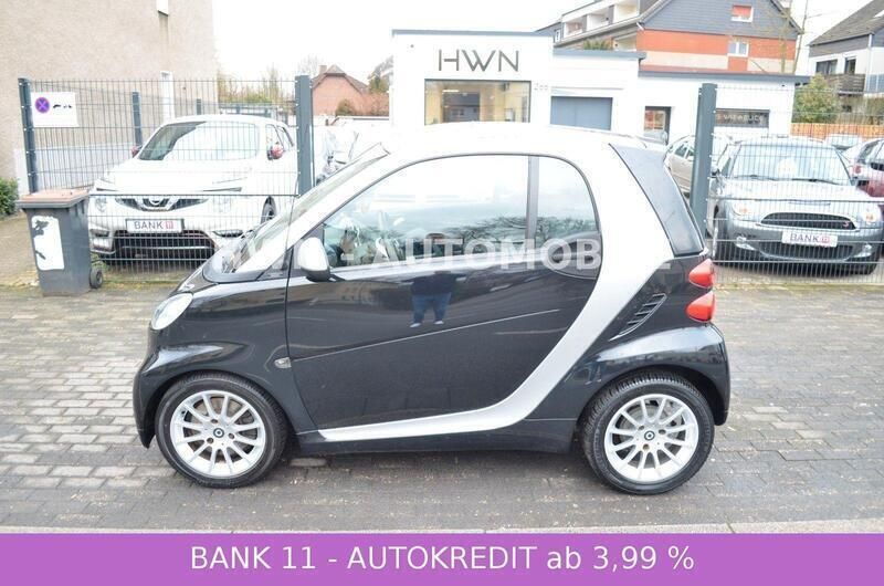 Bodypanel tiefschw. /deep blac Gebraucht 2011 Smart ForTwo Coupé Kleinwagen | 6.490 € (Fairer Preis) - Bild 1/4