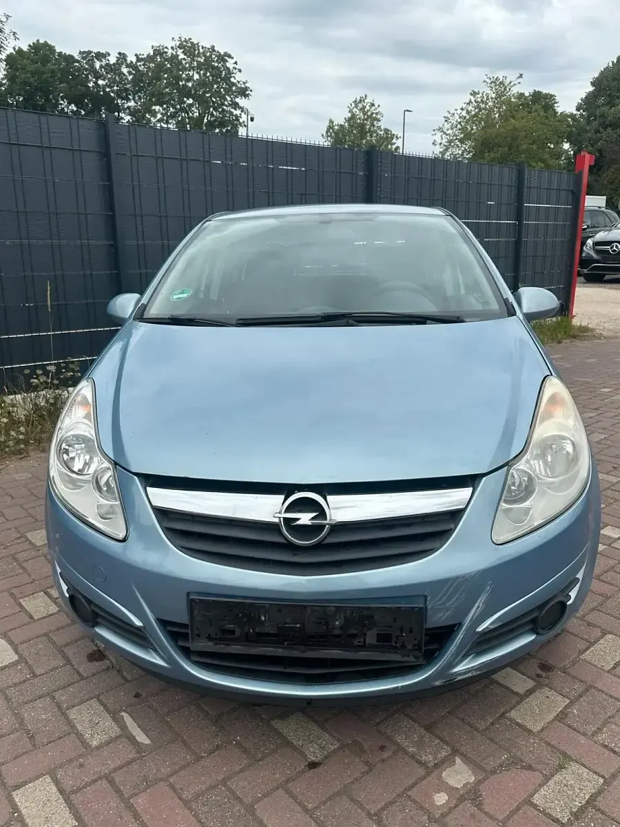 Gebraucht Opel Corsa 80 PS (58 kW) 2010 Blau Kleinwagen