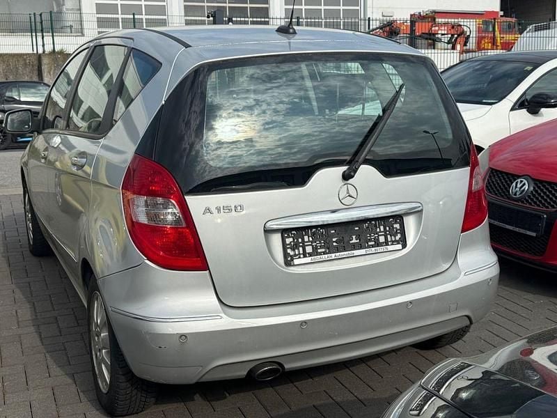Second-hand Mercedes A150 95 CP (69 kW) 2008 Argintiu Berlinǎ