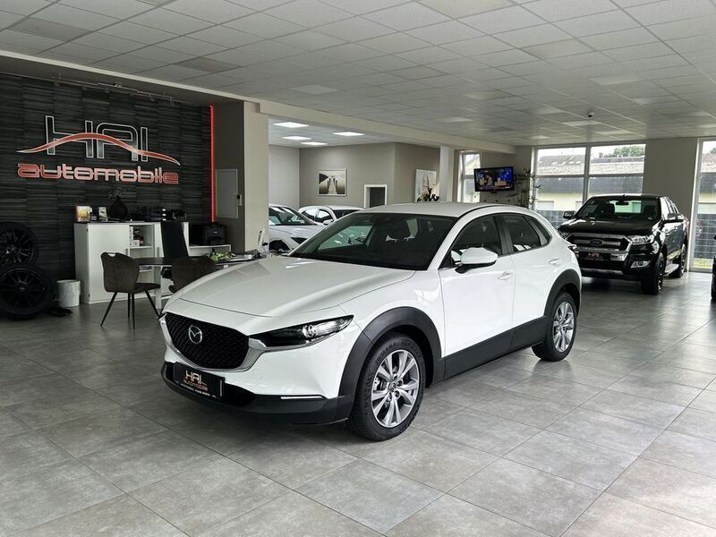 Arctic white Gebraucht 2022 Mazda CX-30 Basis SUV | 24.999 € (Fairer Preis) - Bild 1/4