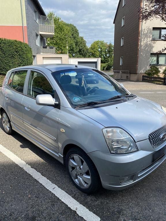 Gebraucht Kia Picanto 65 PS (47 kW) 2007 Silber Kleinwagen