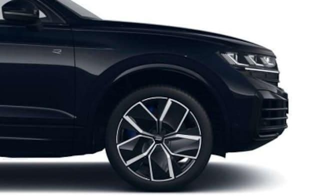 Gebraucht VW Touareg Elegance 462 PS (339 kW) 2023 Grenadillschwarz metallic SUV