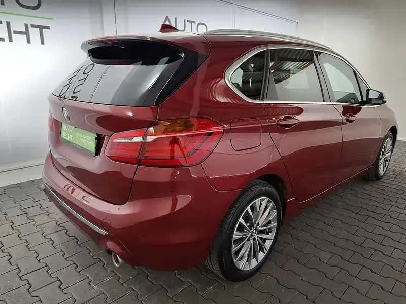 Gebraucht BMW 220 Luxury Line 192 PS (141 kW) 2018 Rot Cabrio