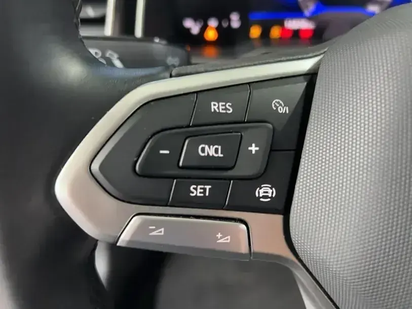 Gebraucht VW Taigo 95 PS (69 kW) 2024 Schwarz SUV