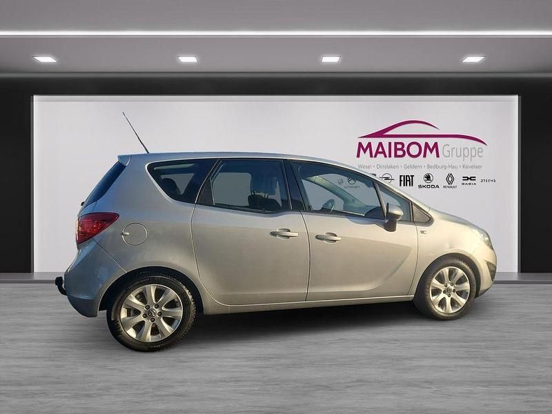 Gebraucht Opel Meriva 120 PS (88 kW) 2012 Argon silber/ice silver (m2) Van / Kleinbus