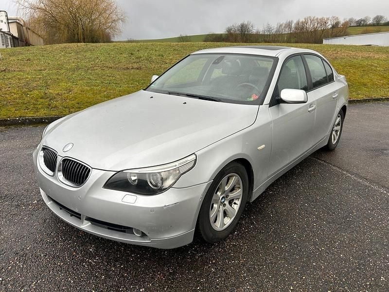 Gebraucht BMW 525 163 PS (119 kW) 2006 Silber Limousine