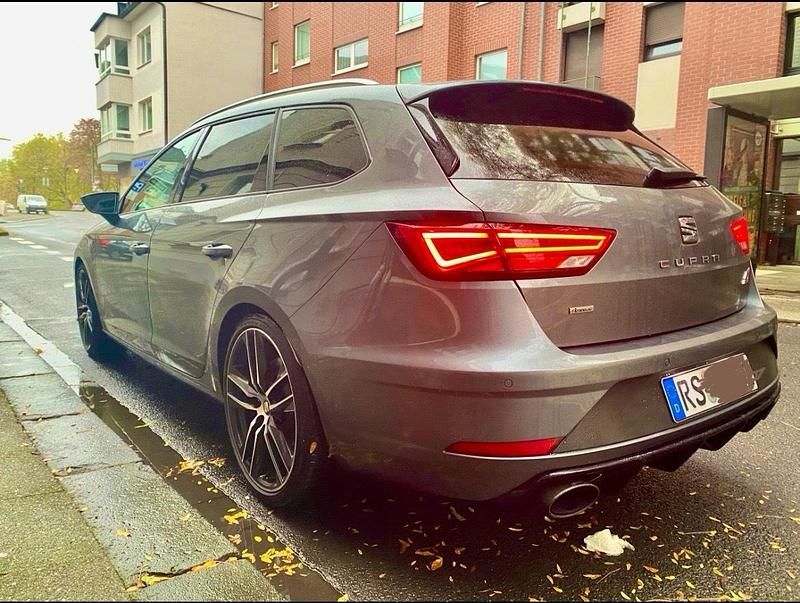 Gebraucht Seat Leon ST CUPRA 300 PS (220 kW) 2018 Grau Kombi