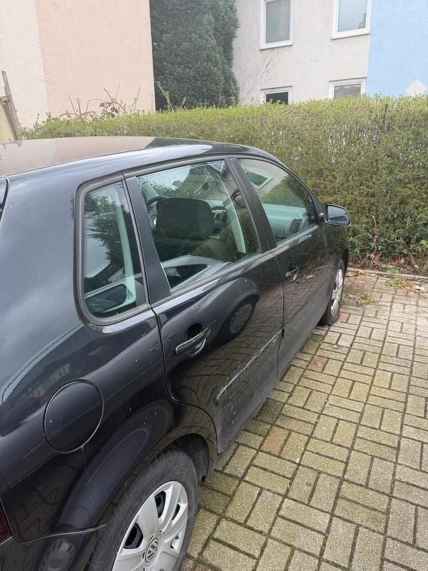 Gebraucht VW Polo 65 PS (47 kW) 2005 Schwarz Kleinwagen