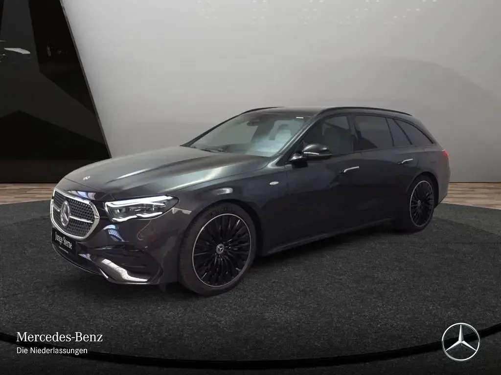 Gebraucht Mercedes E300 AMG 204 PS (150 kW) 2025 Grau Limousine