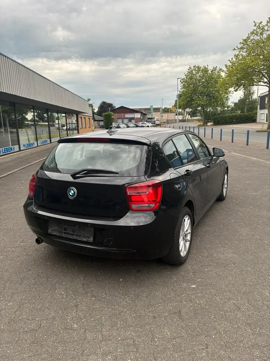 Gebraucht BMW 116 136 PS (100 kW) 2013 Schwarz Kleinwagen