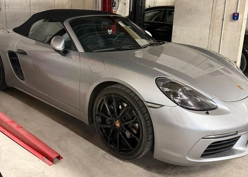 Gebraucht Porsche 718 299 PS (219 kW) 2023 Silber Cabrio
