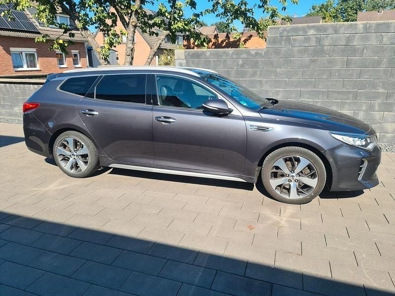 Grau Gebraucht 2017 Kia Optima GT-Line Kombi | 14.500 € (Fairer Preis) - Bild 1/4