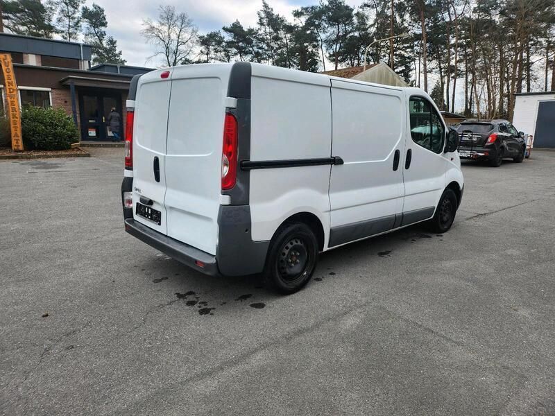 Gebraucht Opel Vivaro 90 PS (66 kW) 2014 Weiß Van / Kleinbus