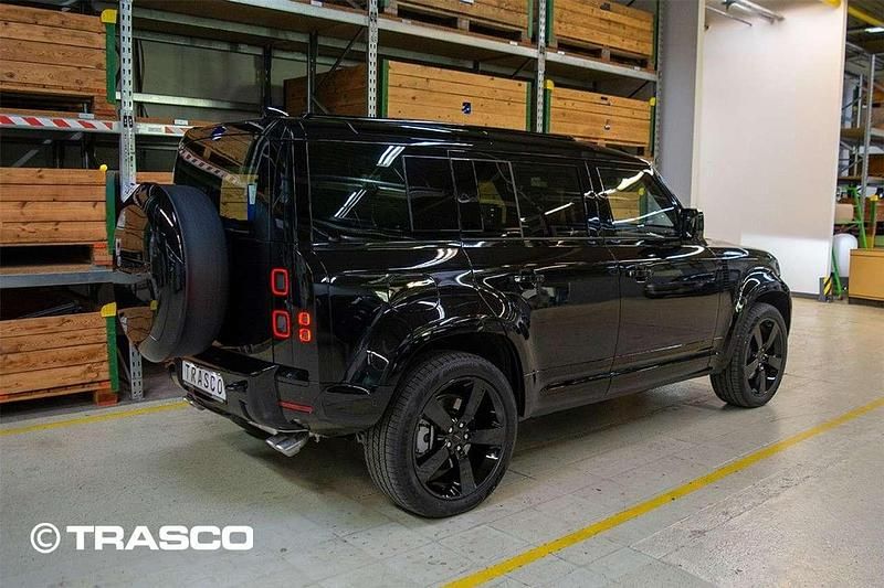 Neu Land Rover Defender 426 PS (313 kW) 2026 Santorini black SUV