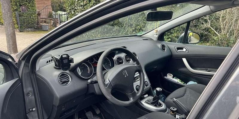 Gebraucht Peugeot 308 Filou 95 PS (69 kW) 2008 Grau Limousine