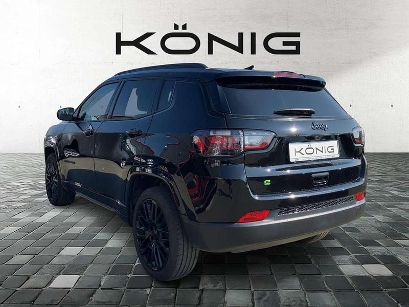 Gebraucht Jeep Compass Altitude 131 PS (96 kW) 2023 Solid black (5ck) SUV