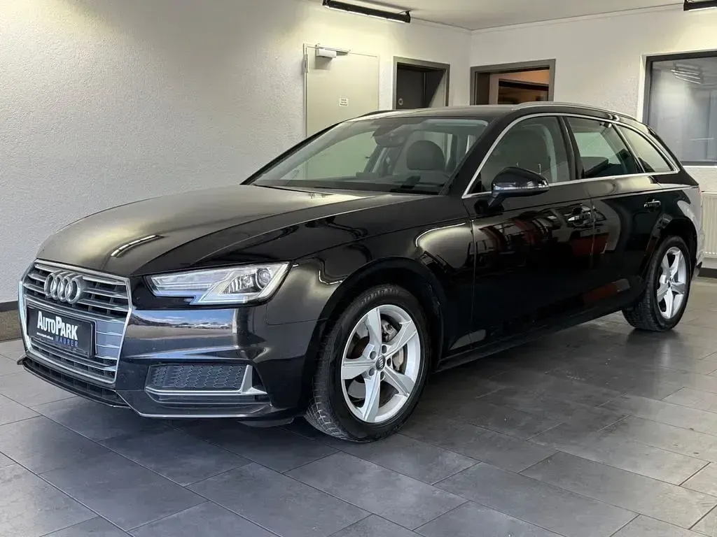 Gebraucht Audi A4 Sport 190 PS (139 kW) 2018 Schwarz Kombi