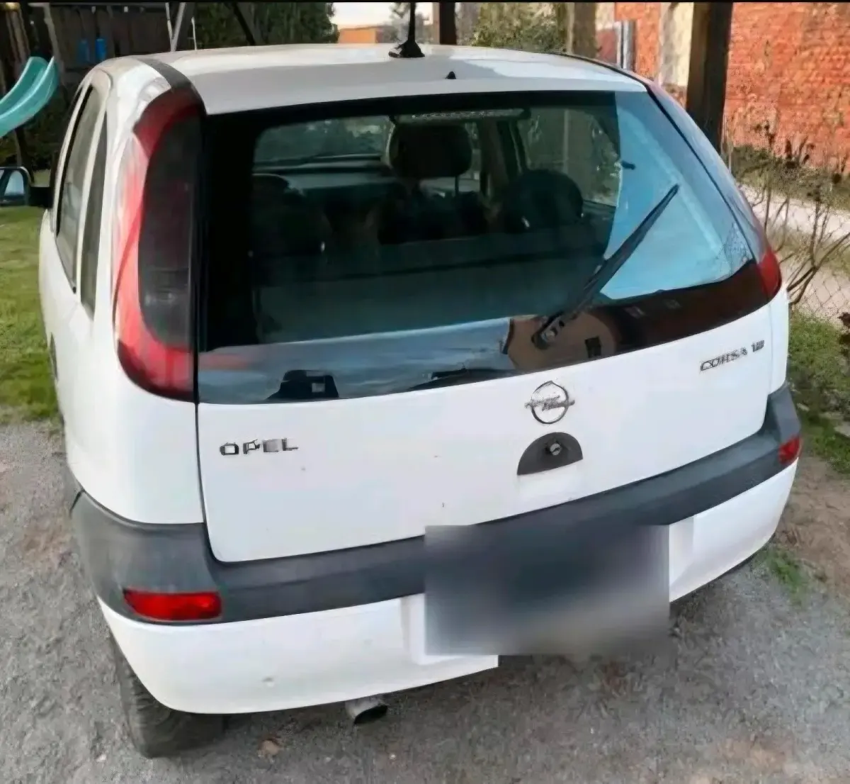 Używany Opel Corsa 125 KM (91 kW) 2002 Biały Hatchback