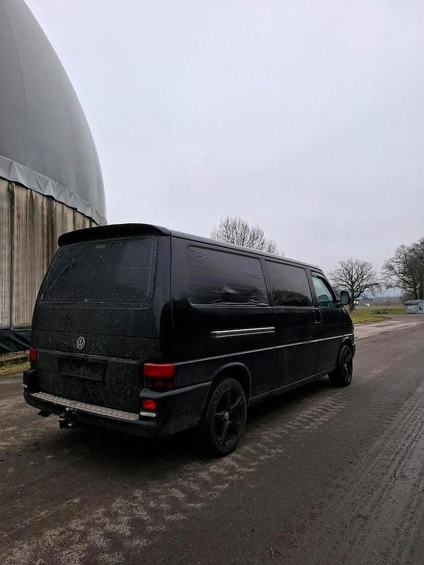 Second-hand VW Transporter 102 CP (75 kW) 2001 Negru Van