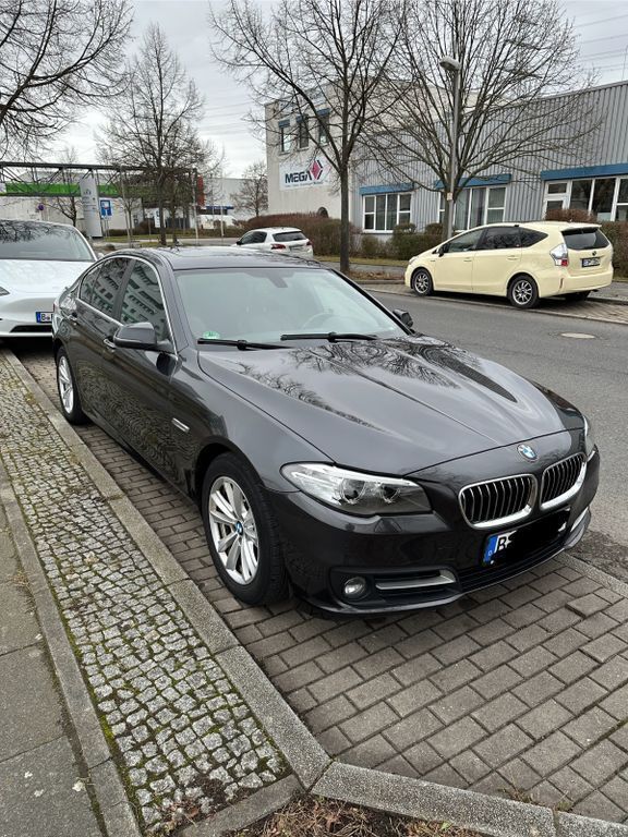 Schwarz Gebraucht 2013 BMW 530 Limousine | 13.500 € (Fairer Preis) - Bild 1/4