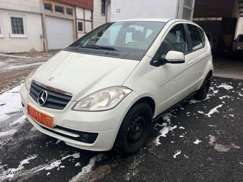 Weiß Gebraucht 2010 Mercedes A160 Kleinwagen | 3.200 € (Etwas zu teuer) - Bild 1/4