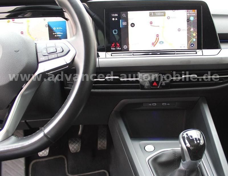 Gebraucht VW Golf VII Style 150 PS (110 kW) 2019 Schwarz Limousine