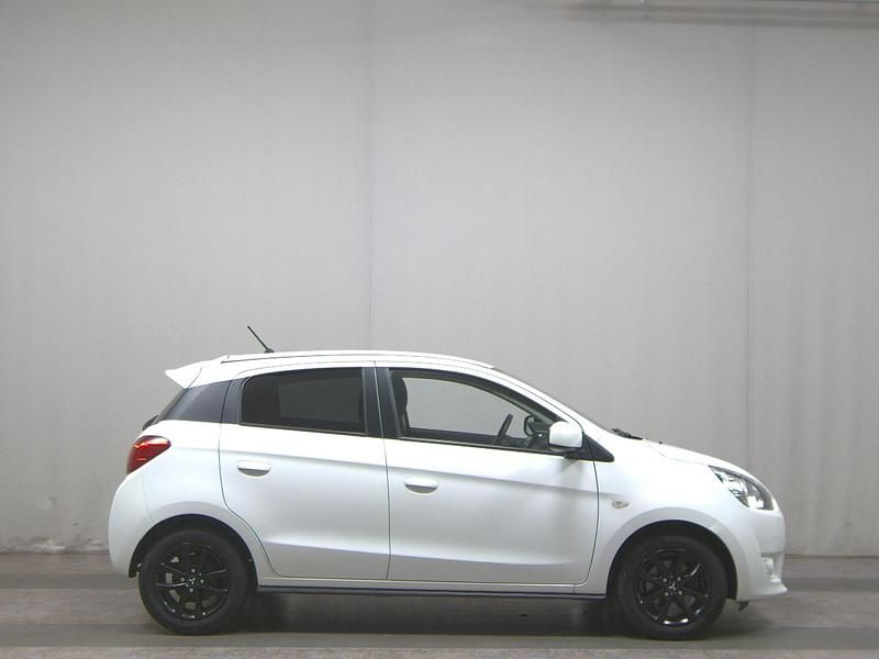 Island weiss Gebraucht 2015 Mitsubishi Space Star Diamant Edition Limousine | 2.450 € (Superpreis) - Bild 1/4