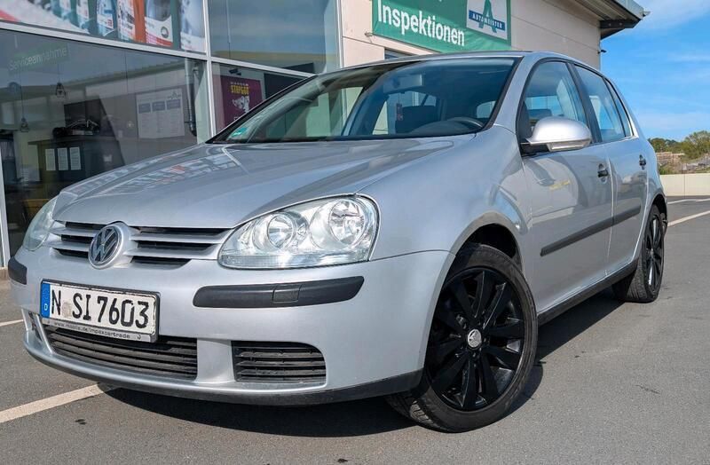 Silber Gebraucht 2004 VW Golf V Limousine | 2.900 € (Etwas zu teuer) - Bild 1/4