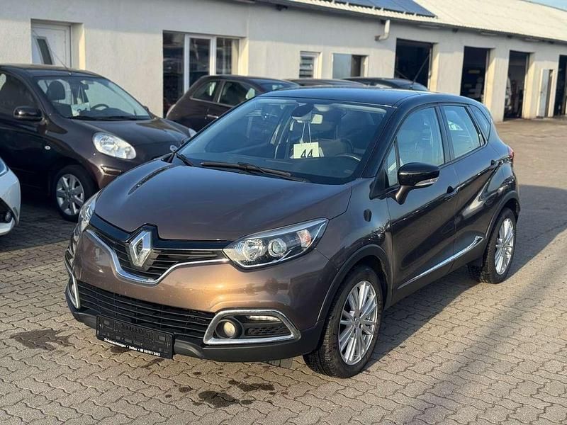 Gebraucht Renault Captur Luxe 90 PS (66 kW) 2014 Braun cnb+ schwarz gne SUV