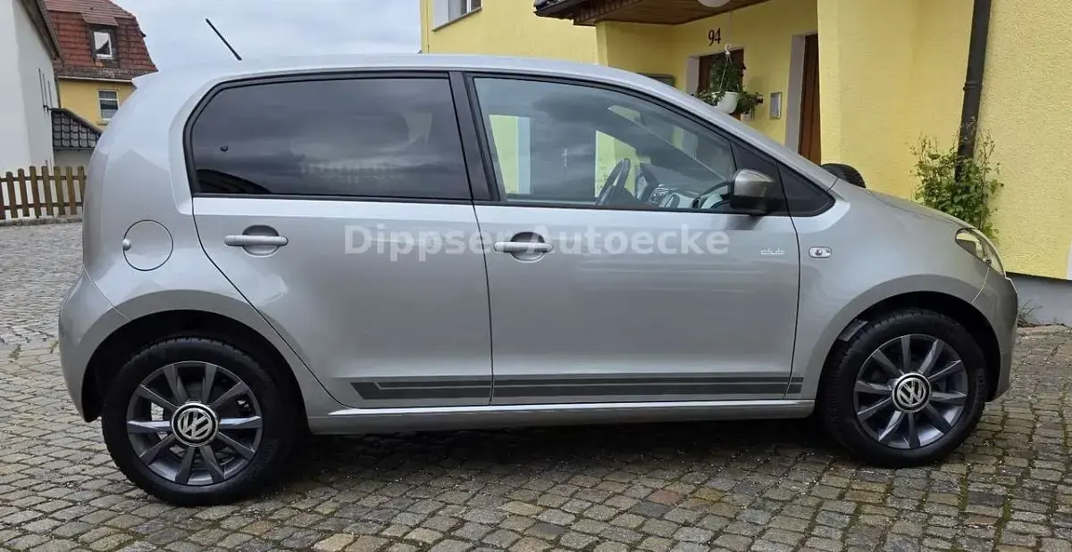 Gebraucht VW up! 60 PS (44 kW) 2016 "tungstensilber" Kleinwagen