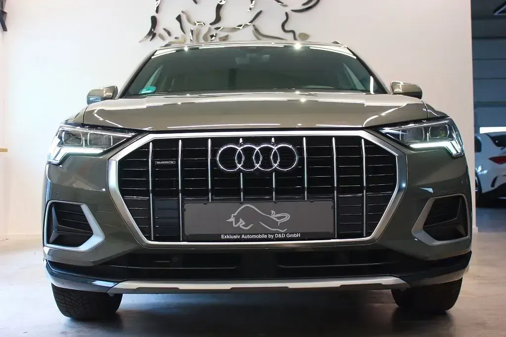Gebraucht Audi Q3 S-Line 190 PS (139 kW) 2019 Grau SUV