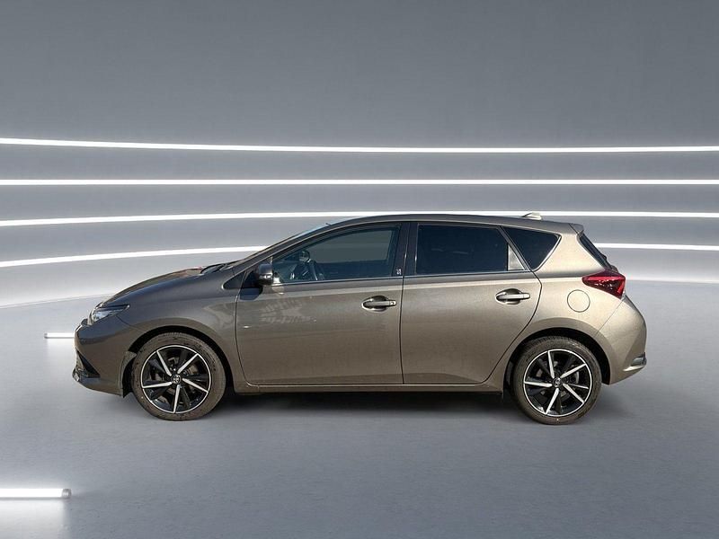 Gebraucht Toyota Auris Team 116 PS (85 kW) 2019 Braun Kleinwagen