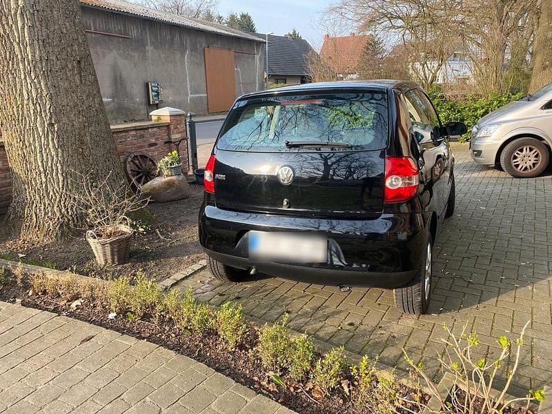 Gebraucht VW Fox 47 PS (34 kW) 2007 Schwarz Kleinwagen