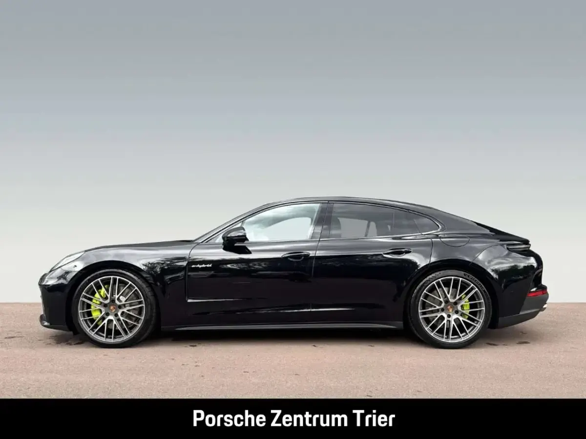 Neu Porsche Panamera 4 470 PS (345 kW) 2026 Tiefschwarzmetallic Limousine