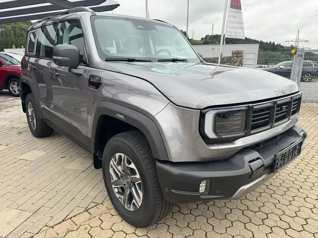 Neu Baic BJ40 162 PS (119 kW) 2026 Grau SUV